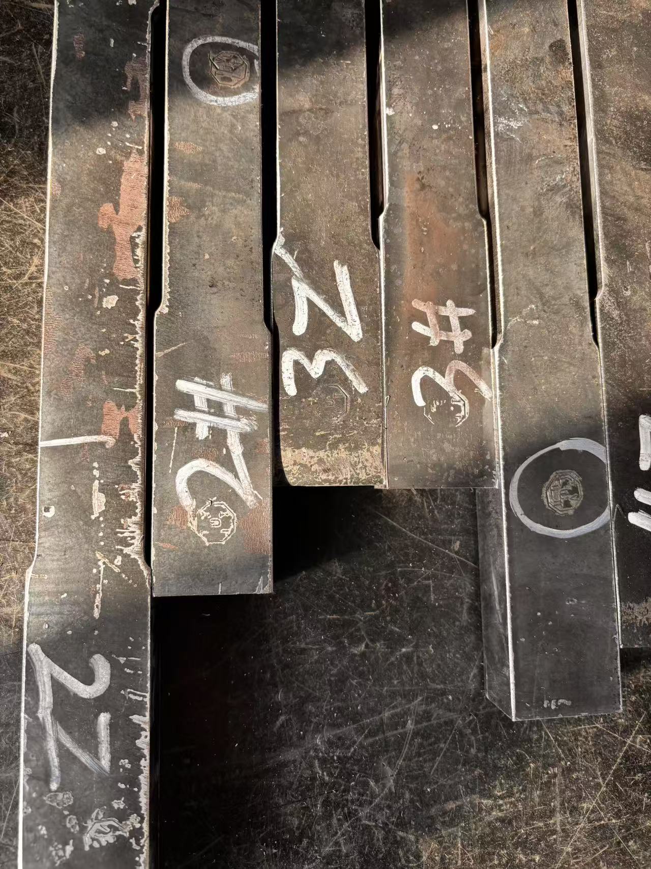 Metal tensile specimen (standard specimen for mechanical property testing) 1 metal tensile specimen for mechanical property testing CN